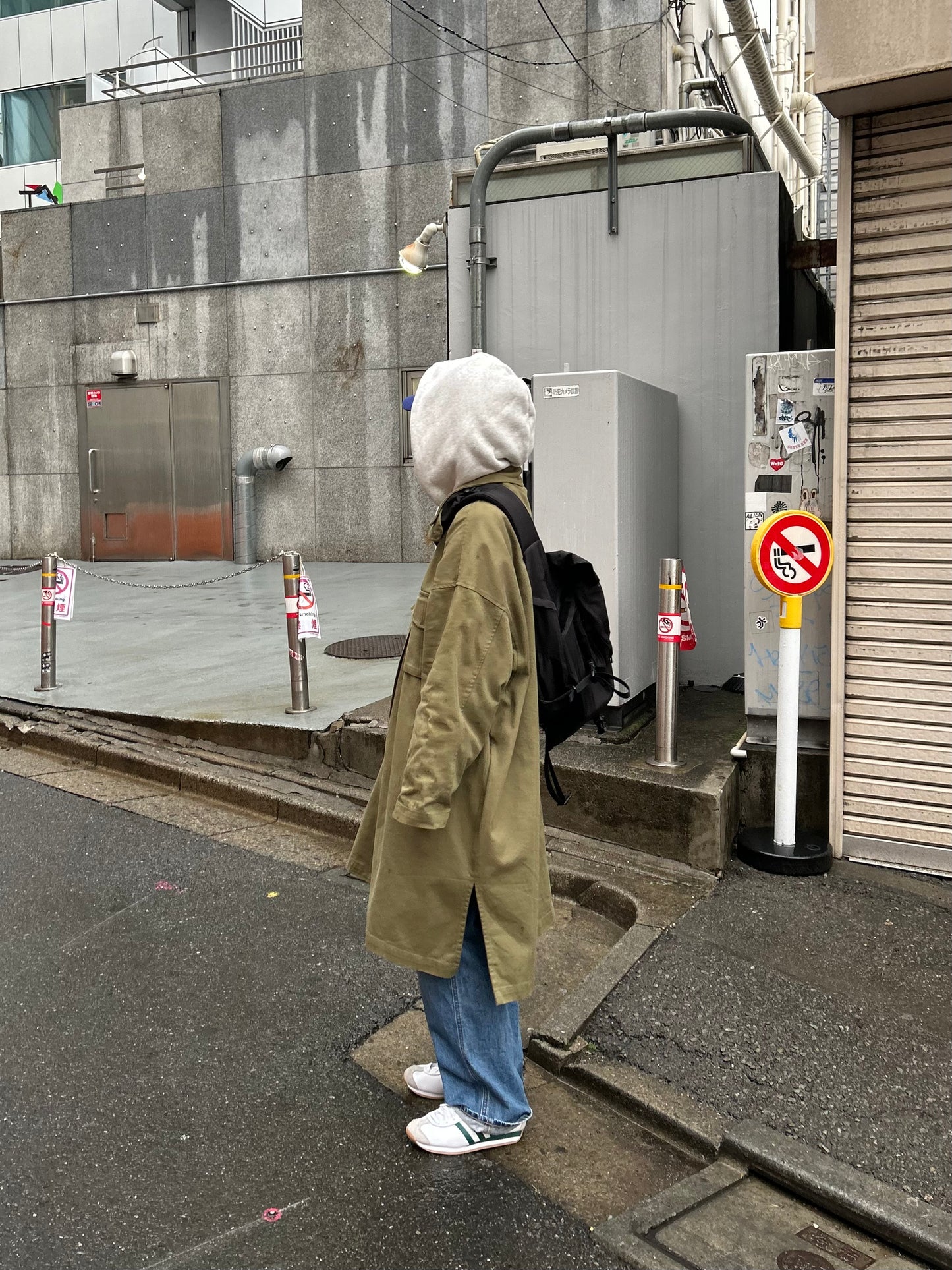 ステンカラーコート