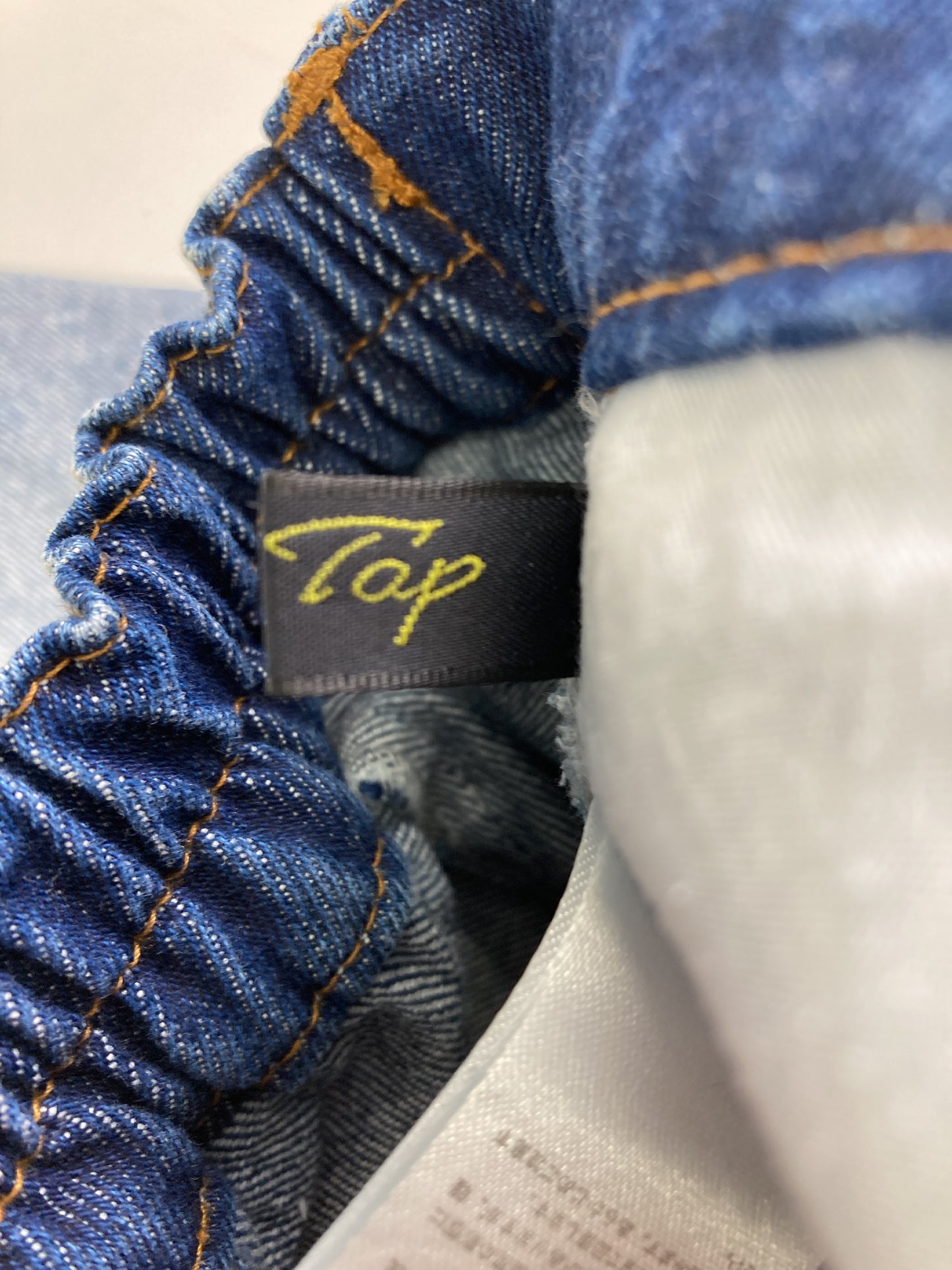 デニムパンツ