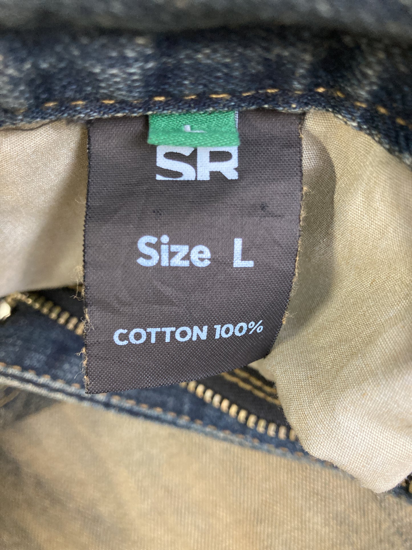 デニムパンツ