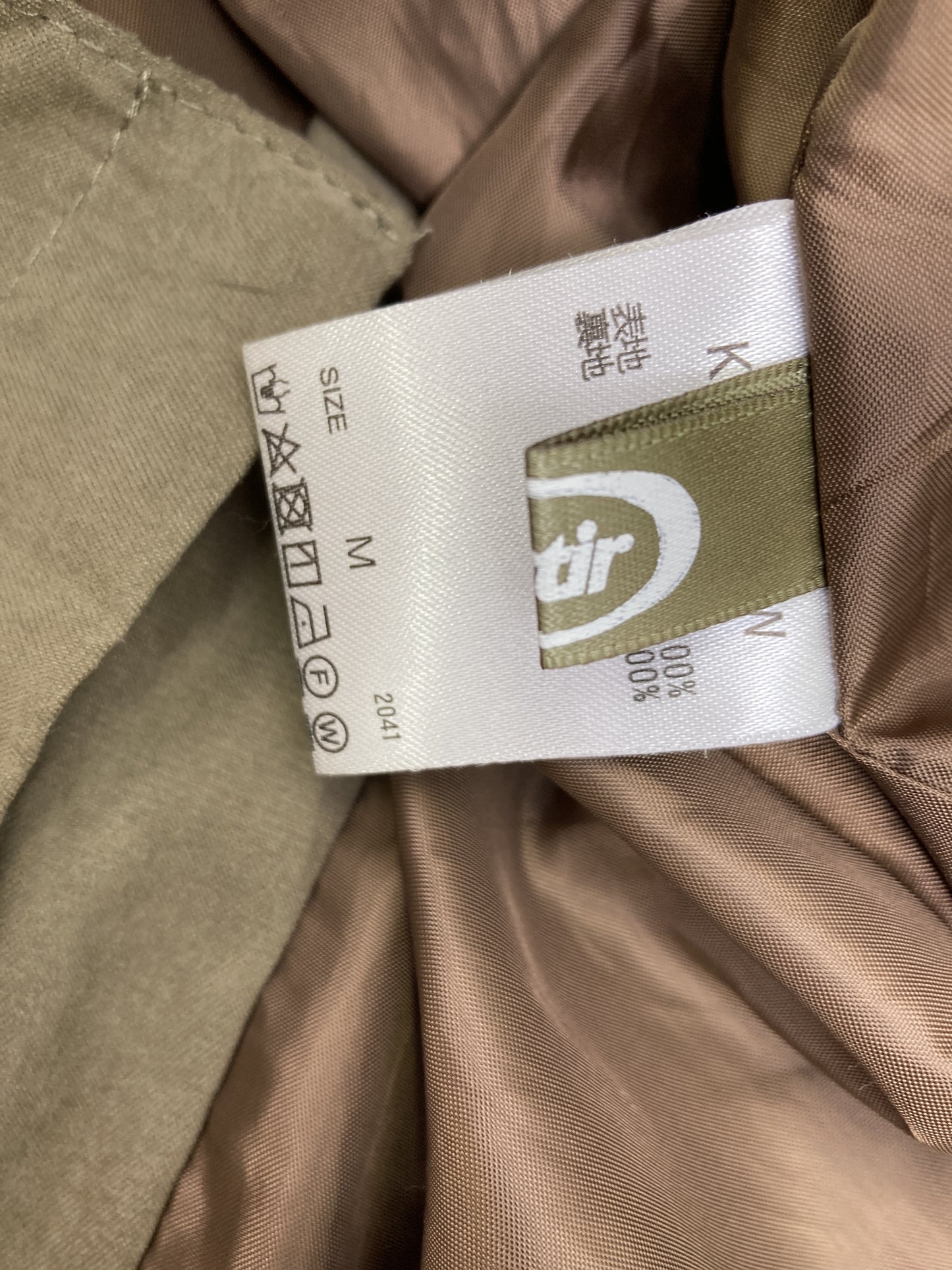 トレンチコート