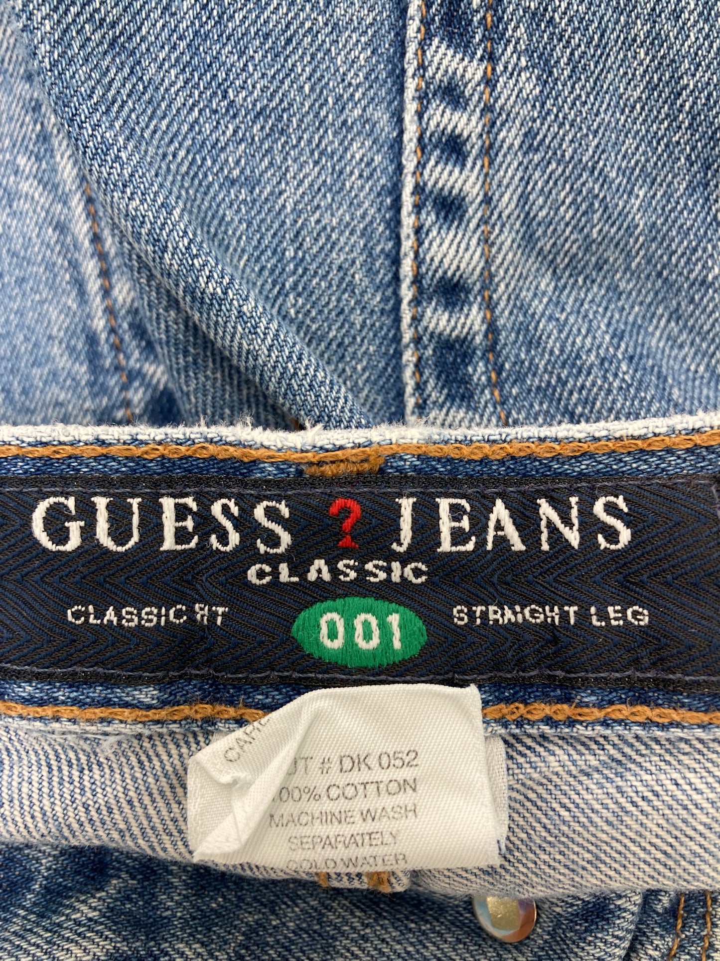 デニムパンツ
