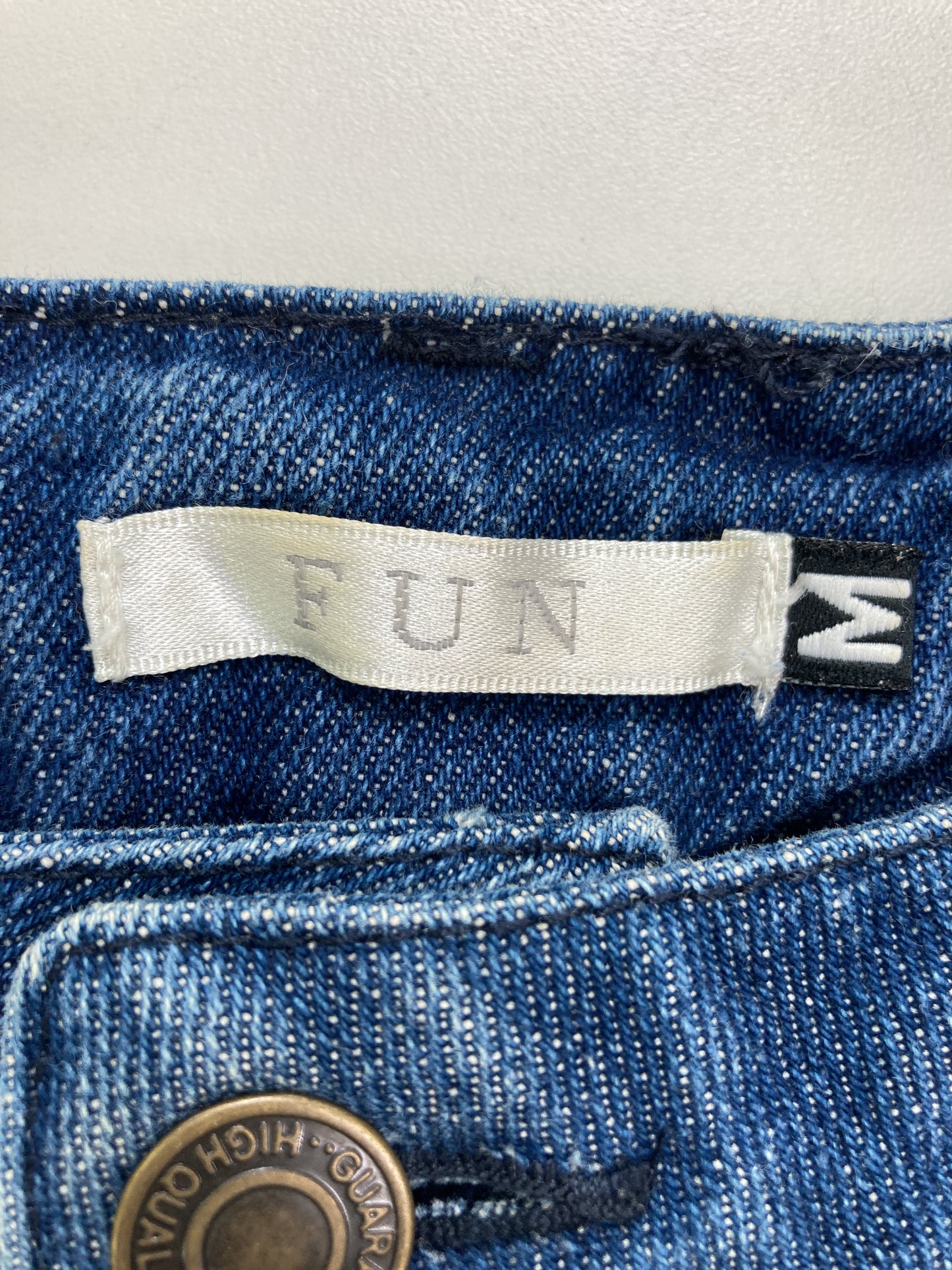 デニムパンツ