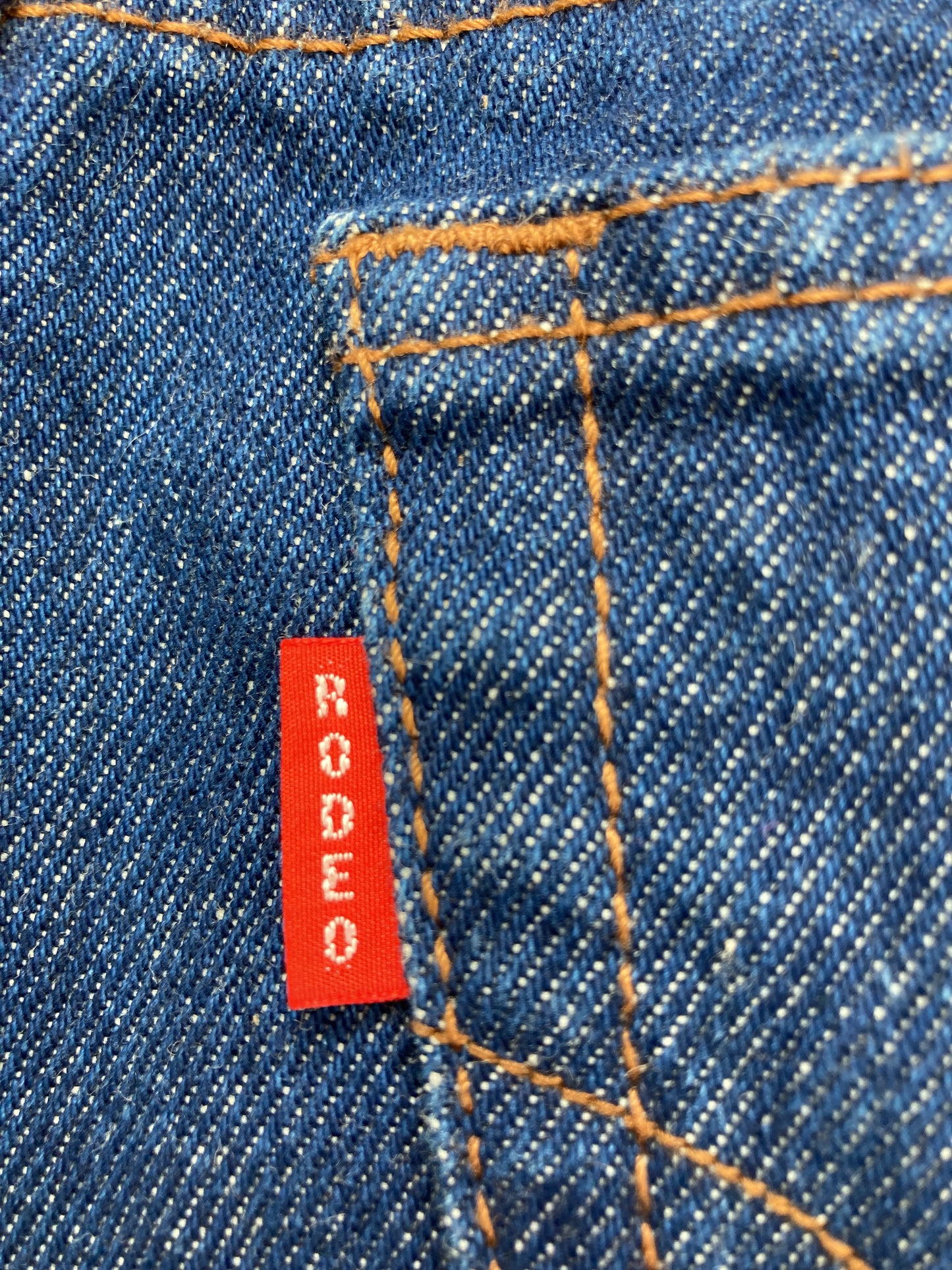 デニムパンツ